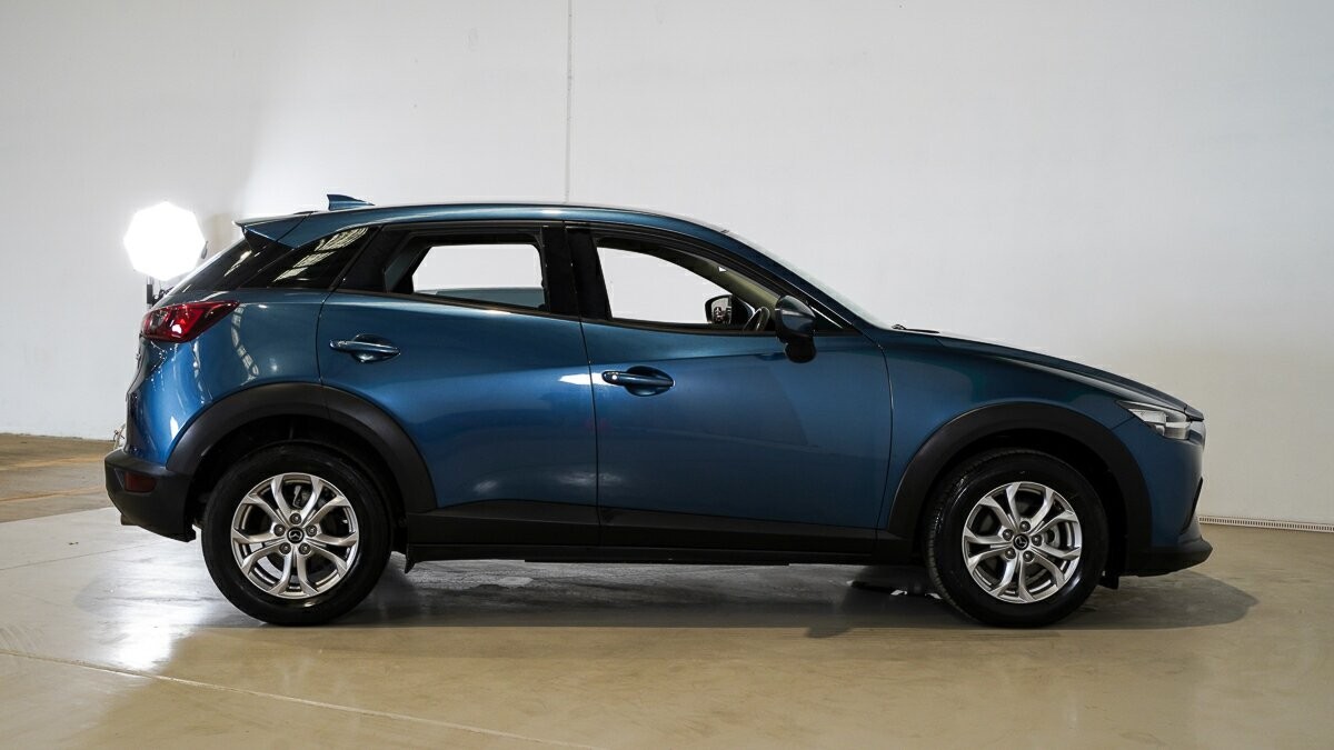 Mazda Cx-3 image 3