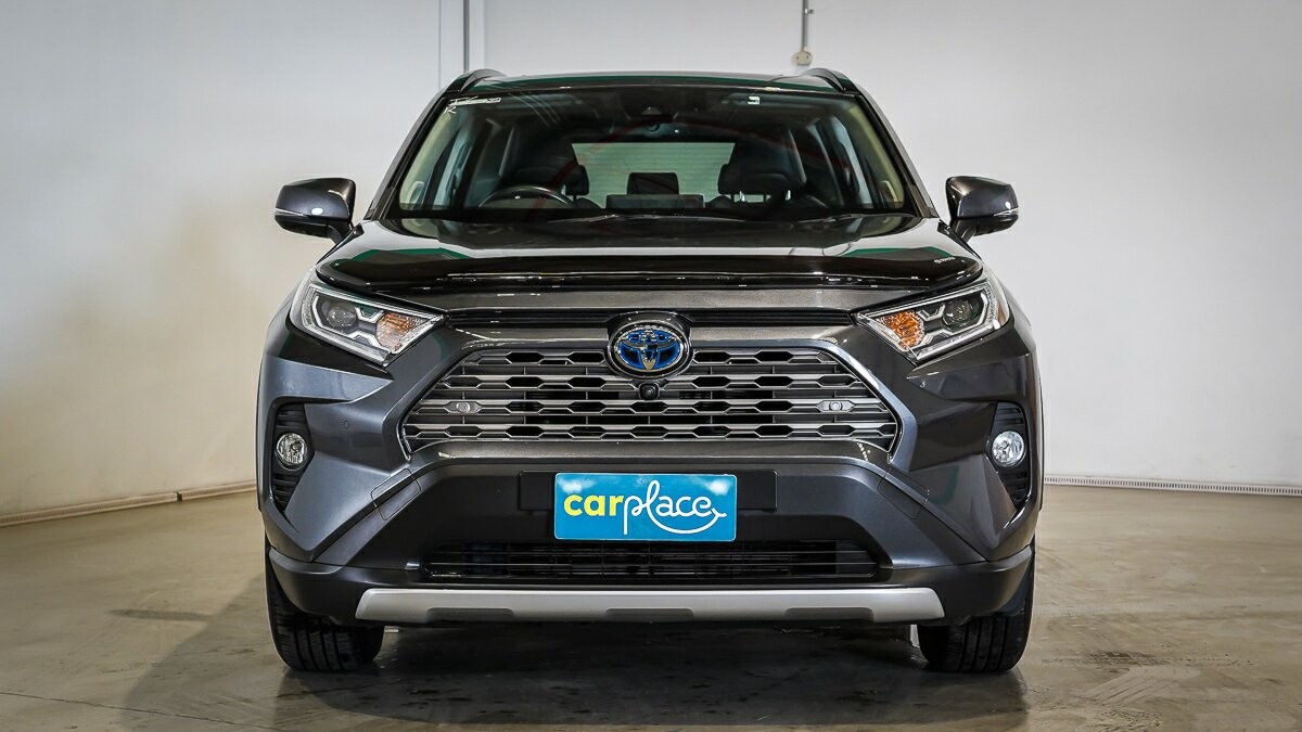 Toyota Rav4 image 2