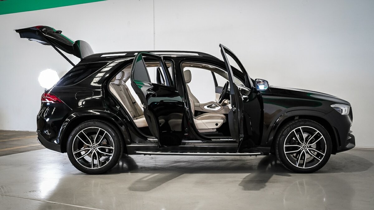 Mercedes Benz Gle-class image 4