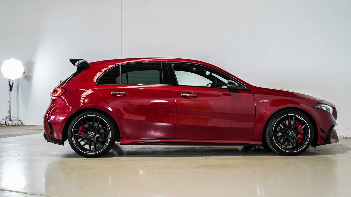 Mercedes Benz A-class image 3