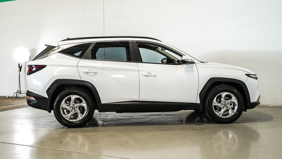 Hyundai Tucson image 3