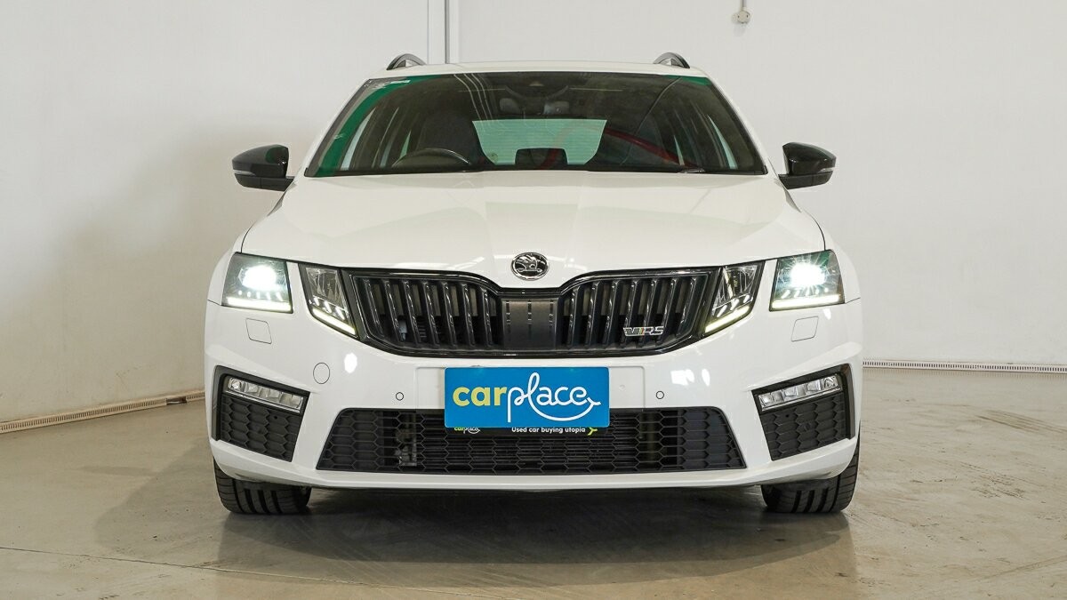 Skoda Octavia image 2