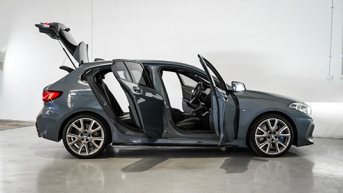 BMW 1 Series image 4