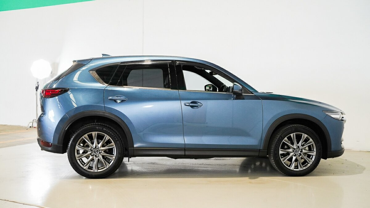 Mazda Cx-5 image 4