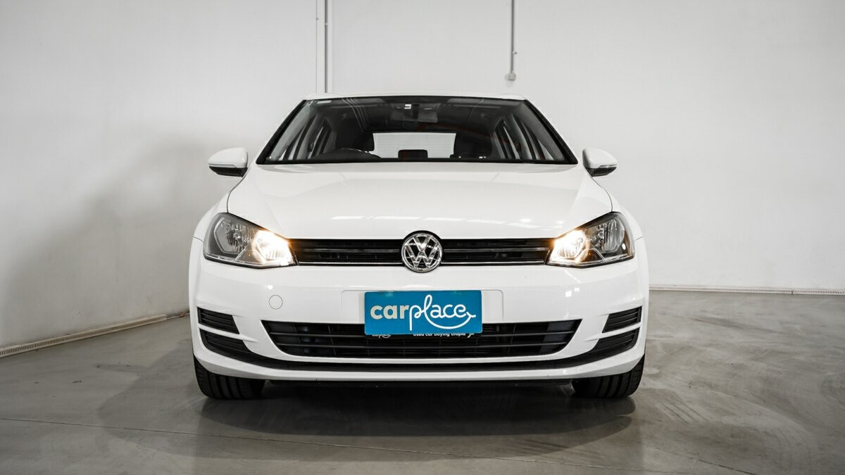 Volkswagen Golf image 2