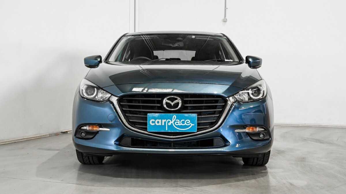 Mazda 3 image 2