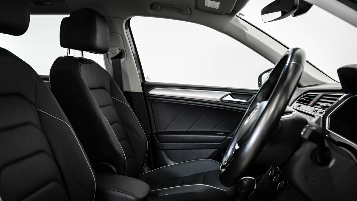 Volkswagen Tiguan image 4