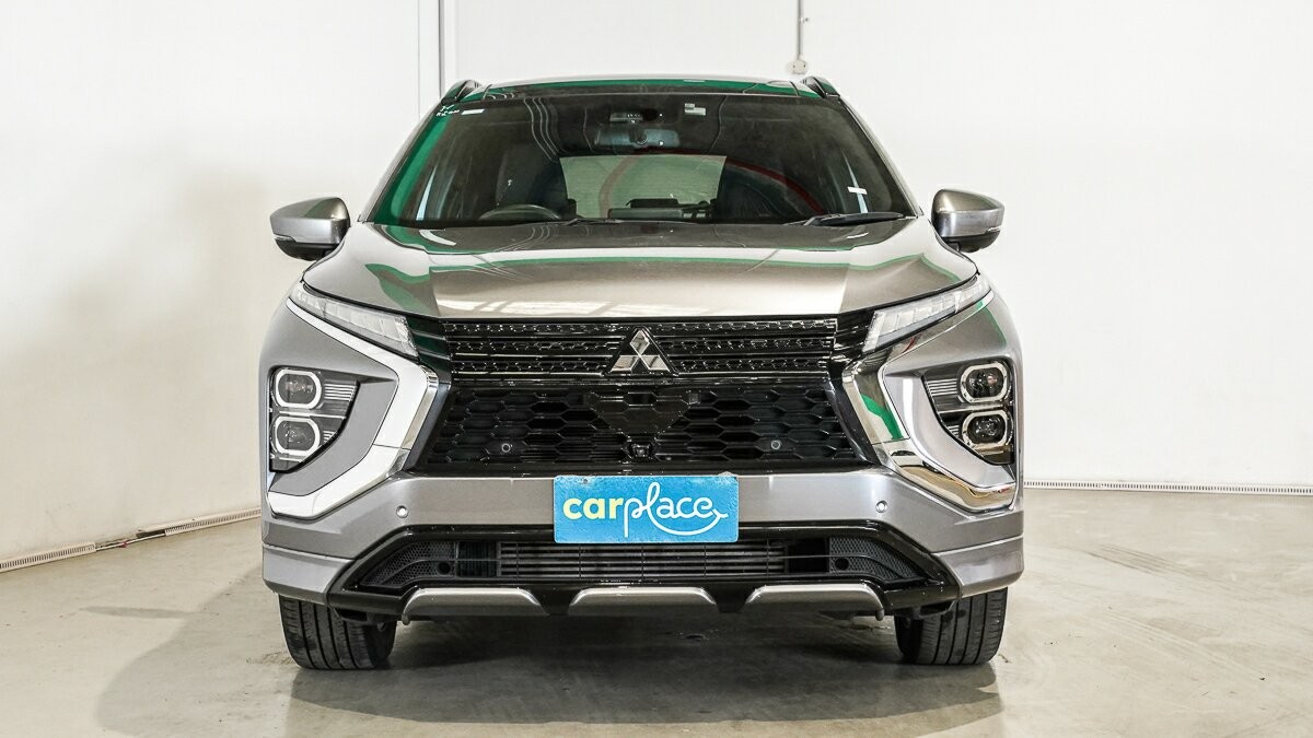 Mitsubishi Eclipse Cross image 2