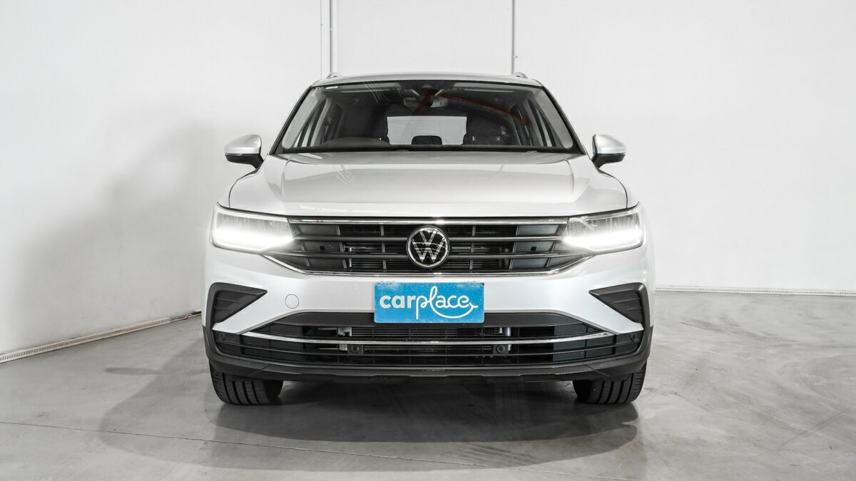 Volkswagen Tiguan image 2