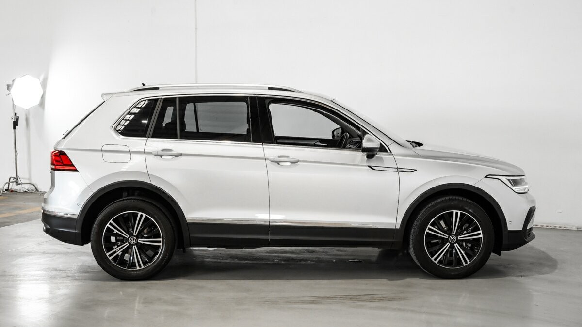Volkswagen Tiguan image 3