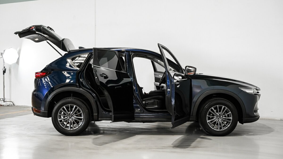Mazda Cx-5 image 4