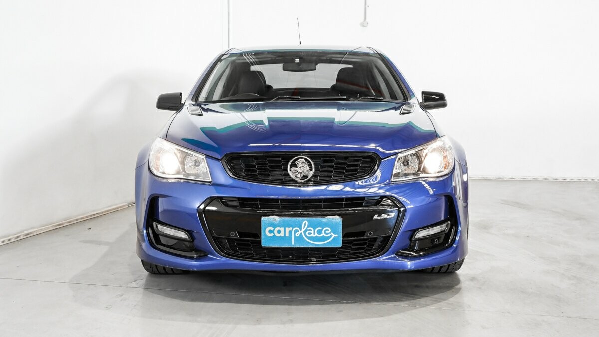 Holden Commodore image 2