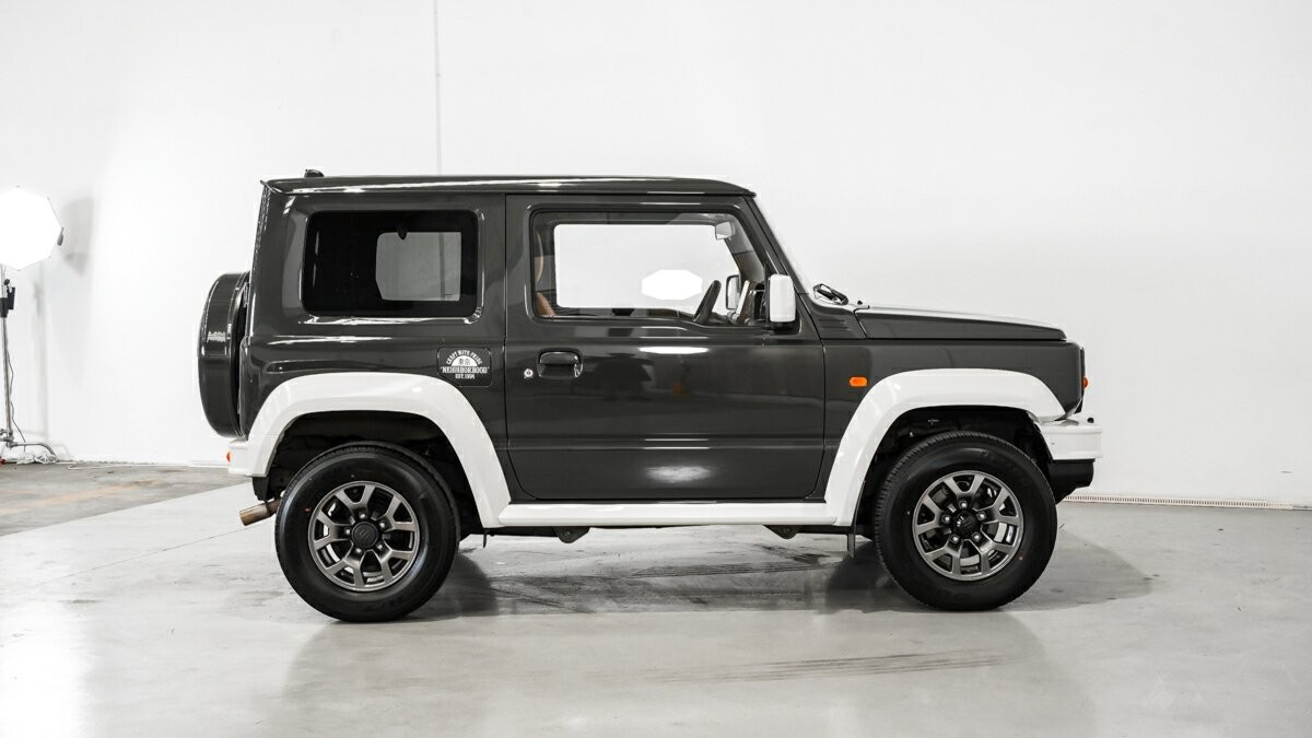 Suzuki Jimny image 4