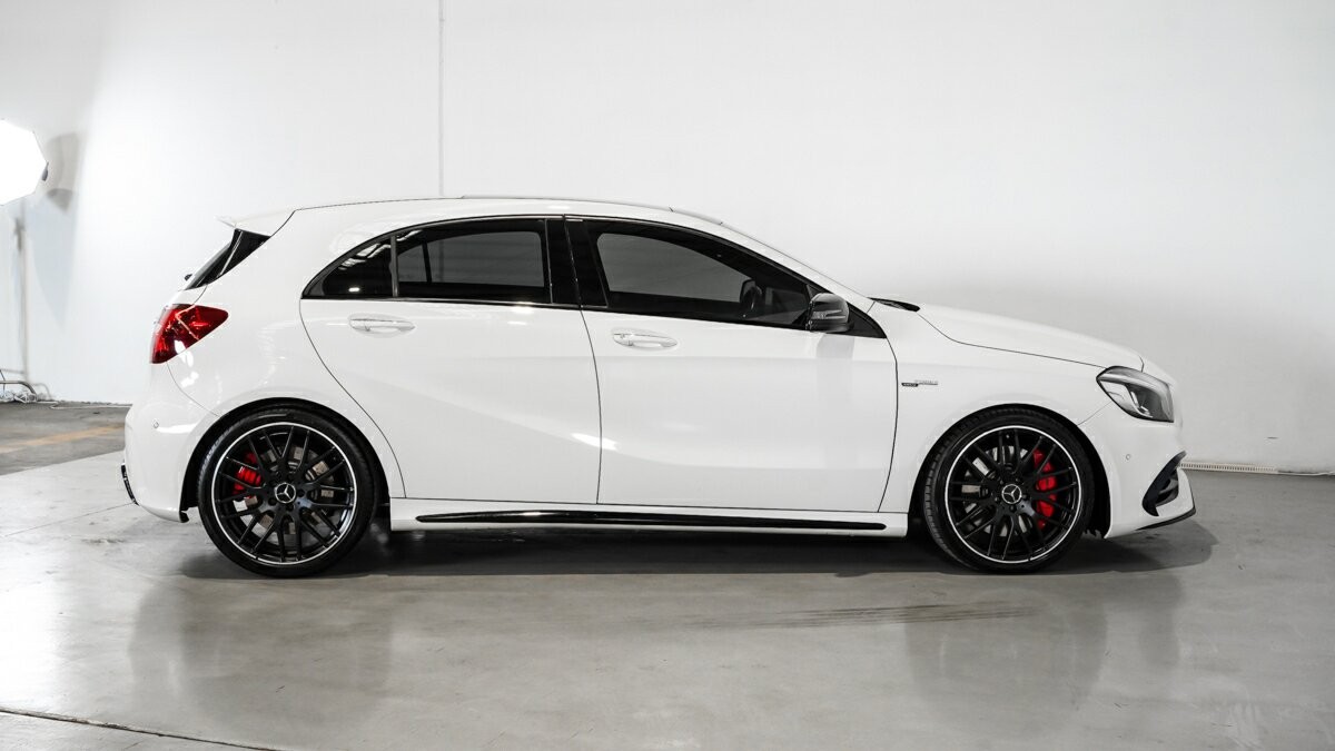 Mercedes Benz A-class image 3