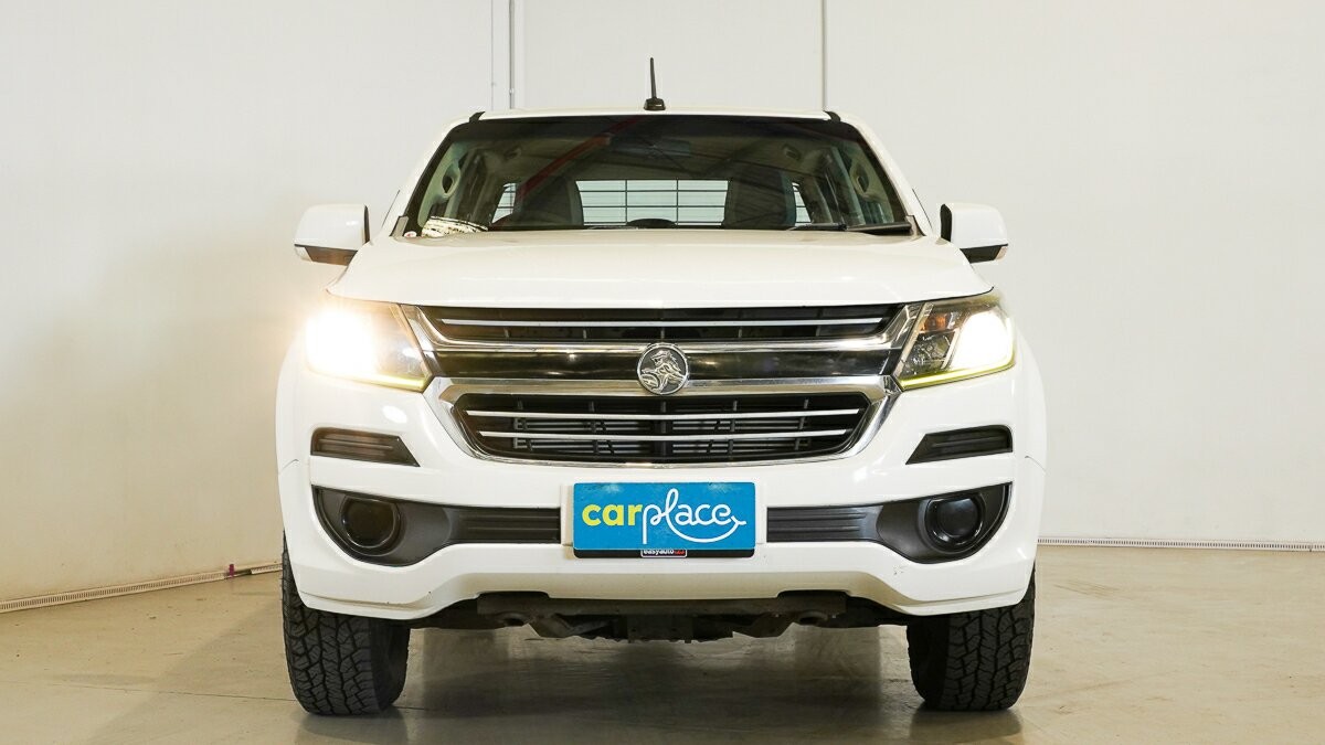 Holden Colorado image 2