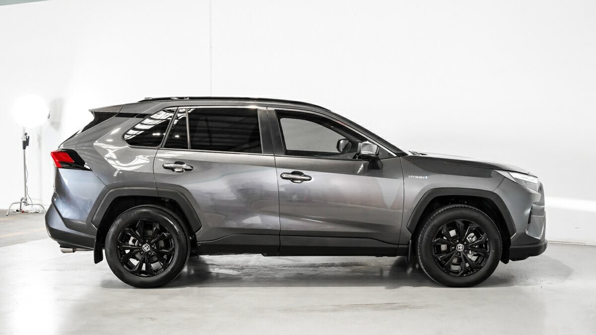 Toyota Rav4 image 3