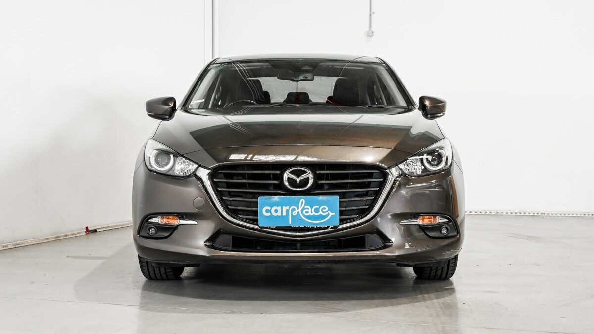 Mazda 3 image 2
