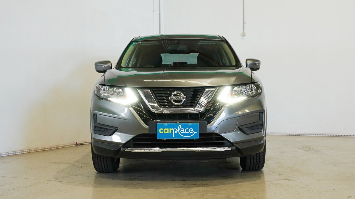 Nissan X-trail image 2
