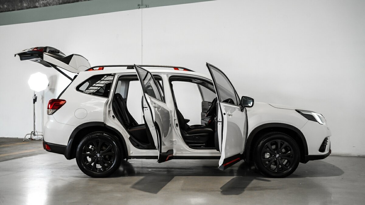 Subaru Forester image 4