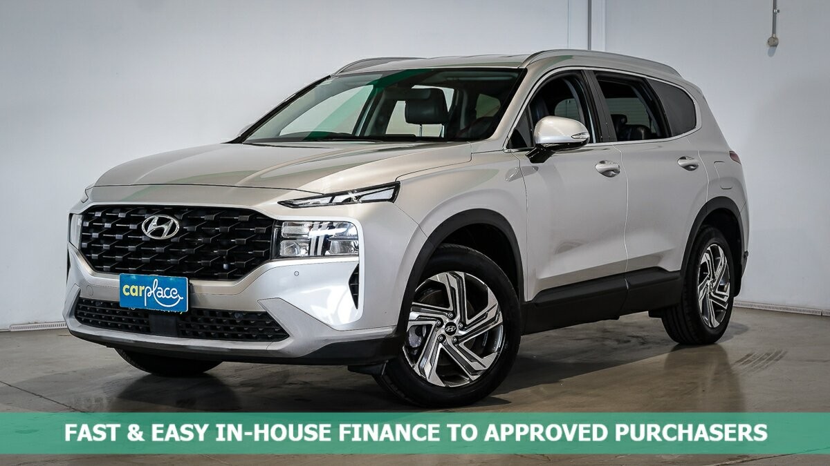 Hyundai Santa Fe image 1