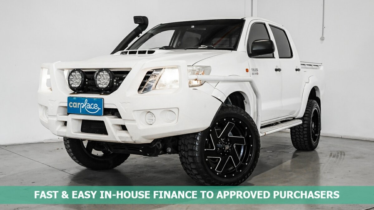 Toyota Hilux image 1