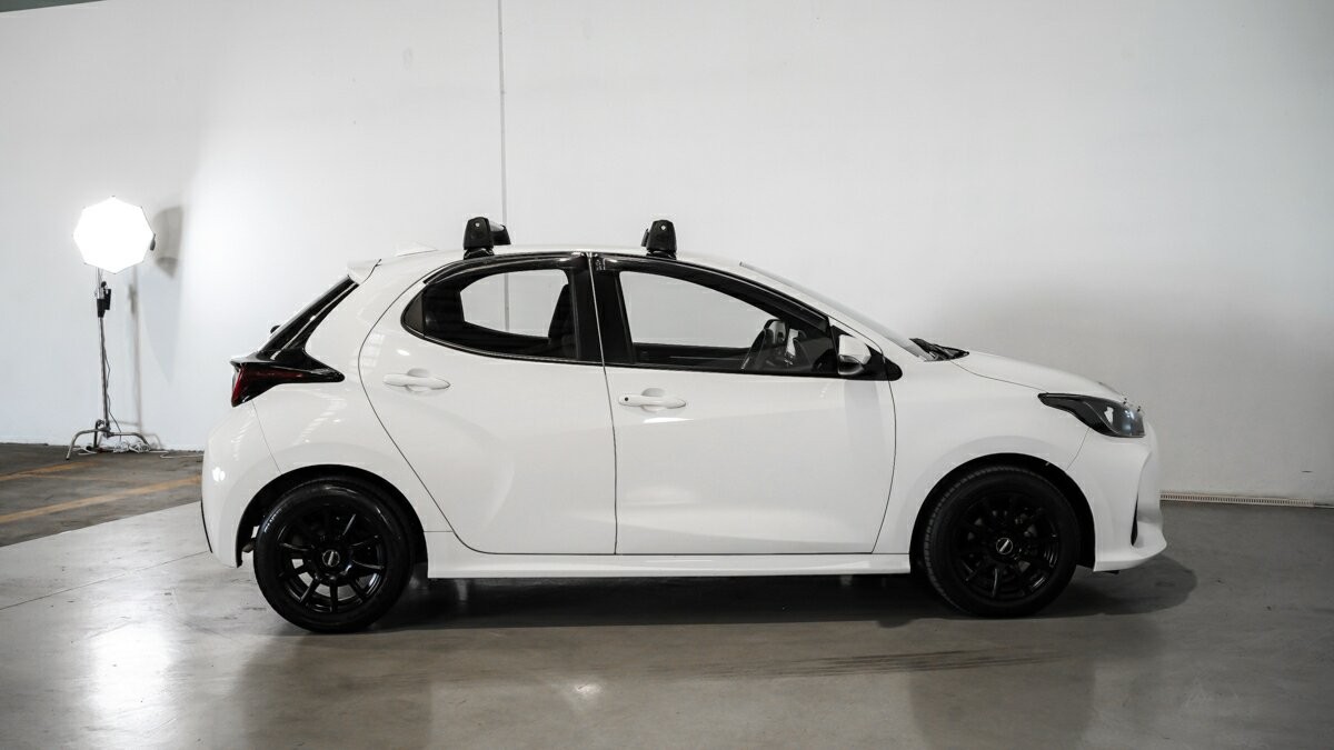 Toyota Yaris image 3