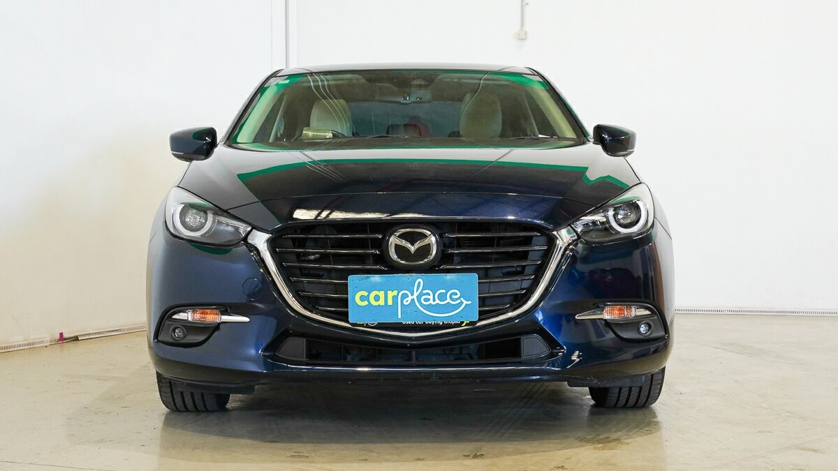 Mazda 3 image 2