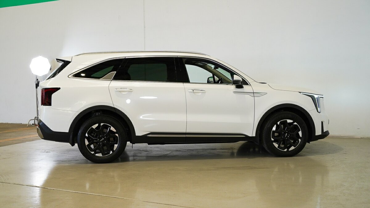 Kia Sorento image 3