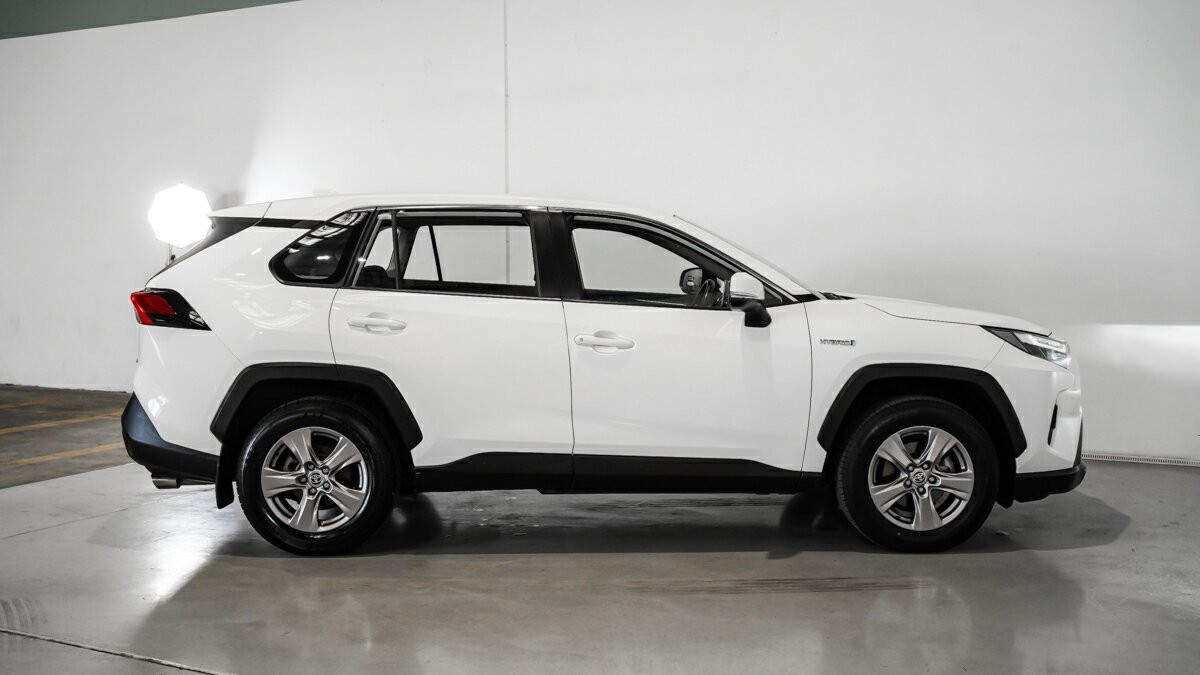 Toyota Rav4 image 3