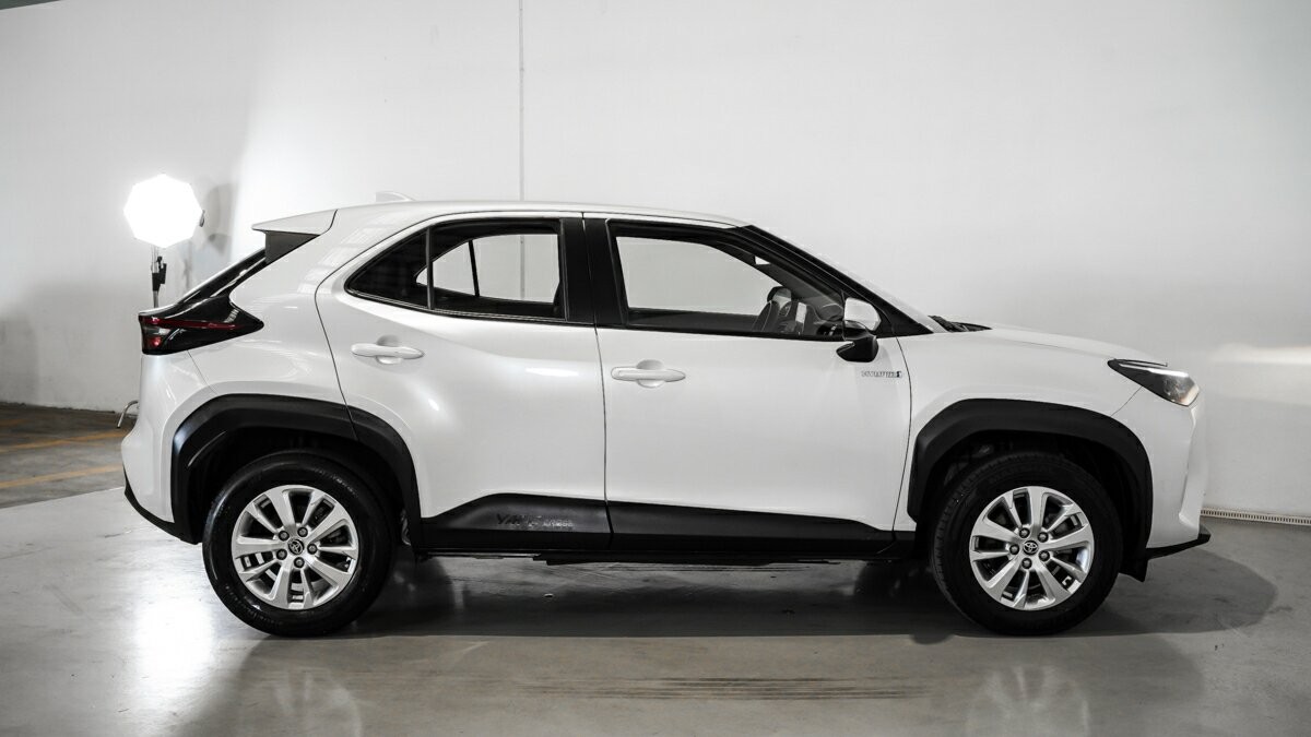 Toyota Yaris Cross image 3