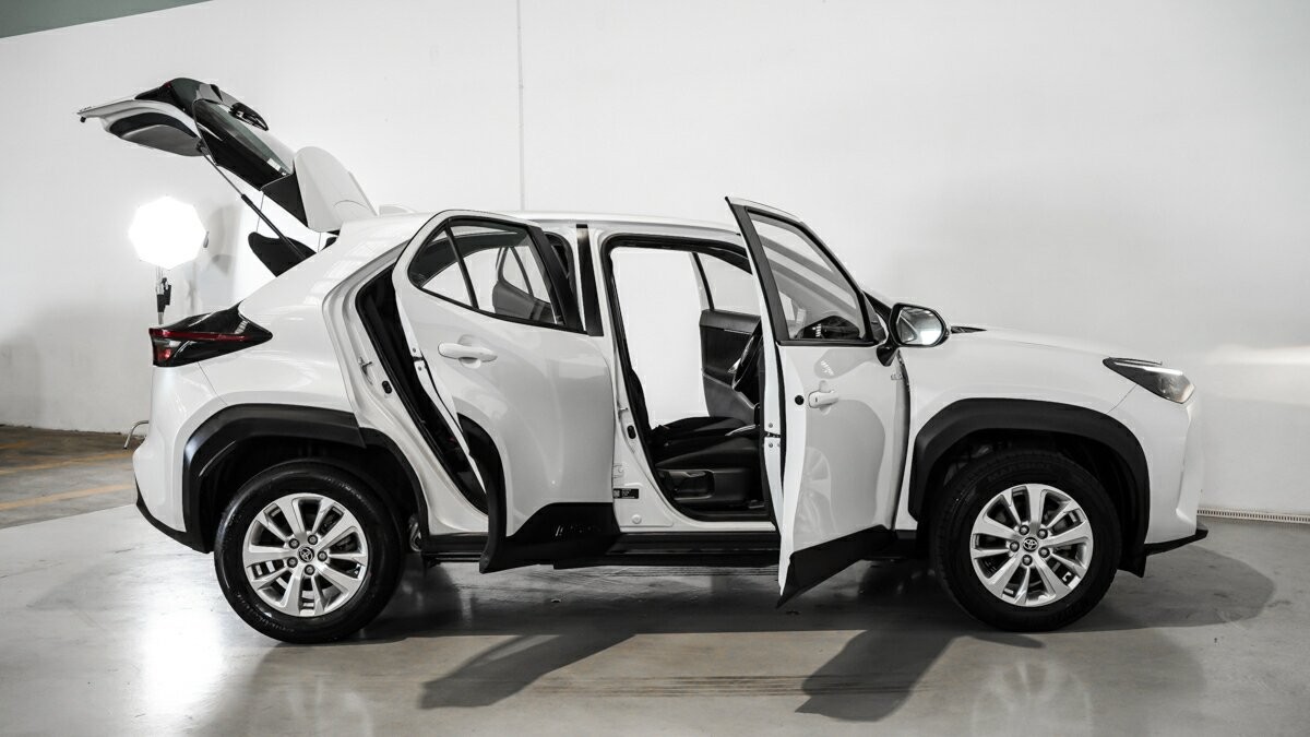 Toyota Yaris Cross image 4