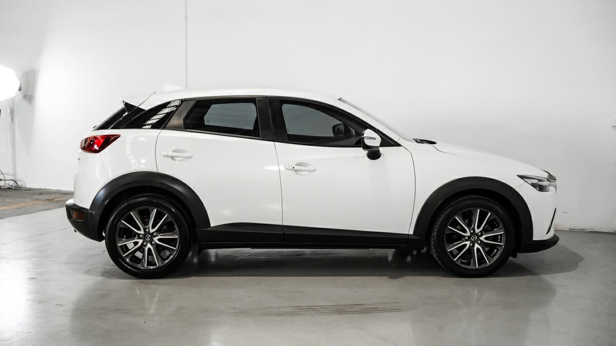 Mazda Cx-3 image 3