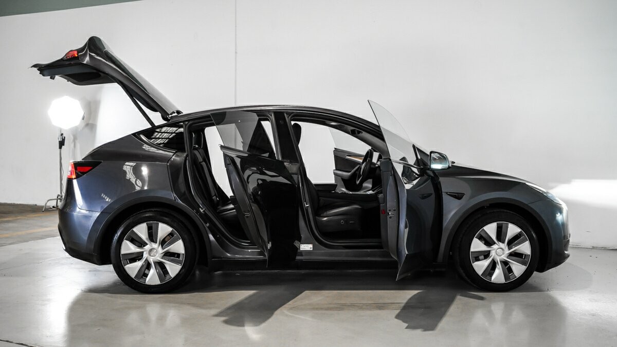 Tesla Model Y image 4