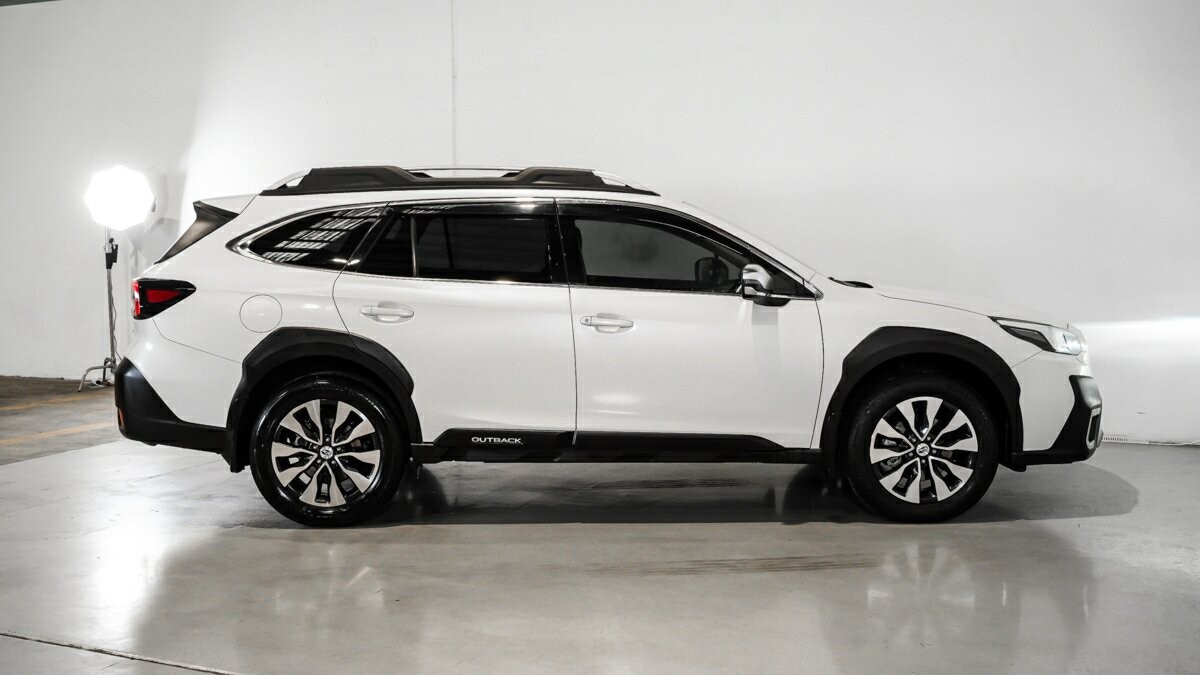 Subaru Outback image 3