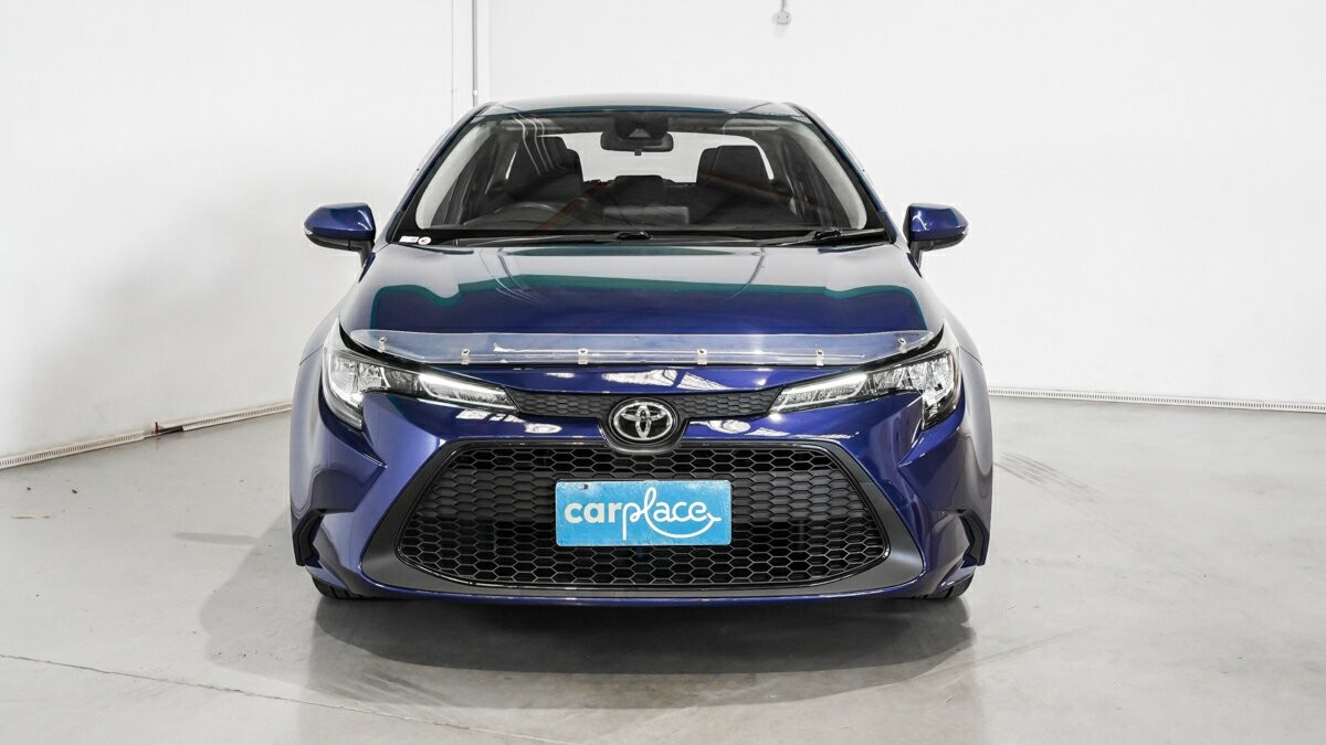 Toyota Corolla image 2