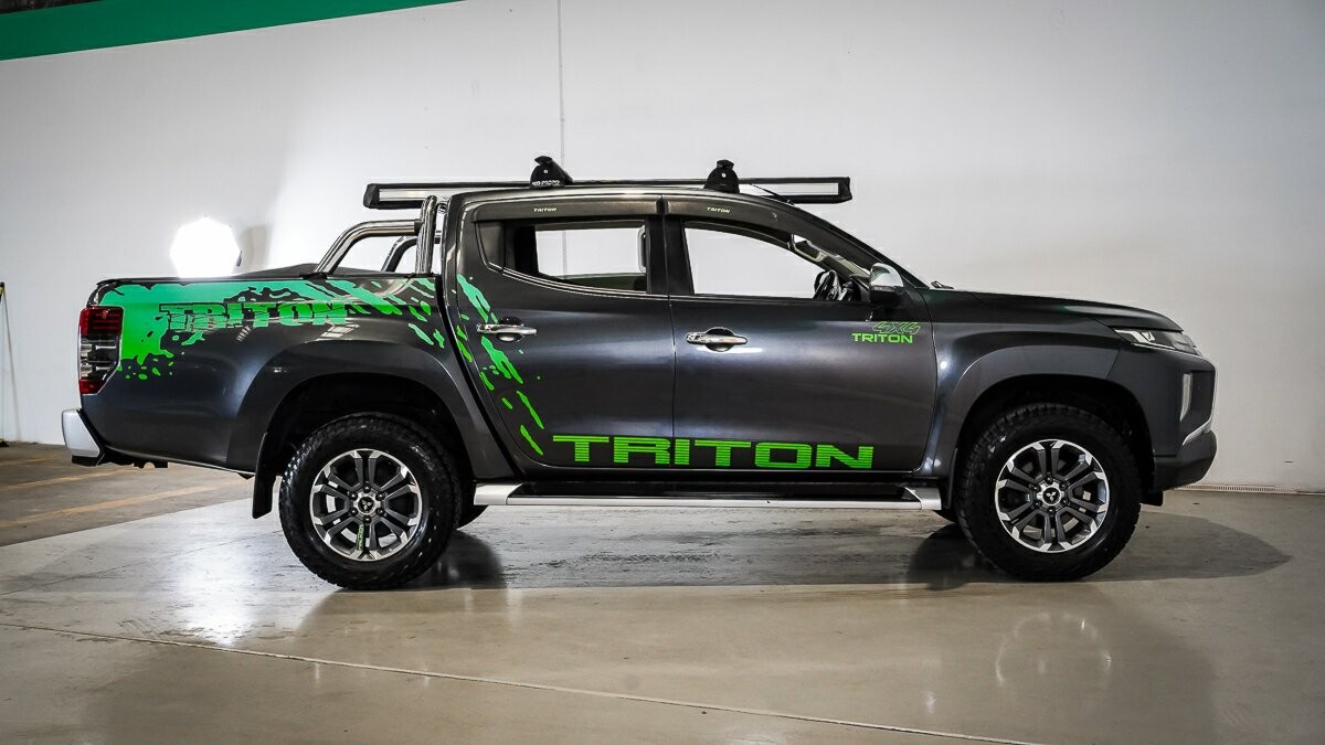 Mitsubishi Triton image 3