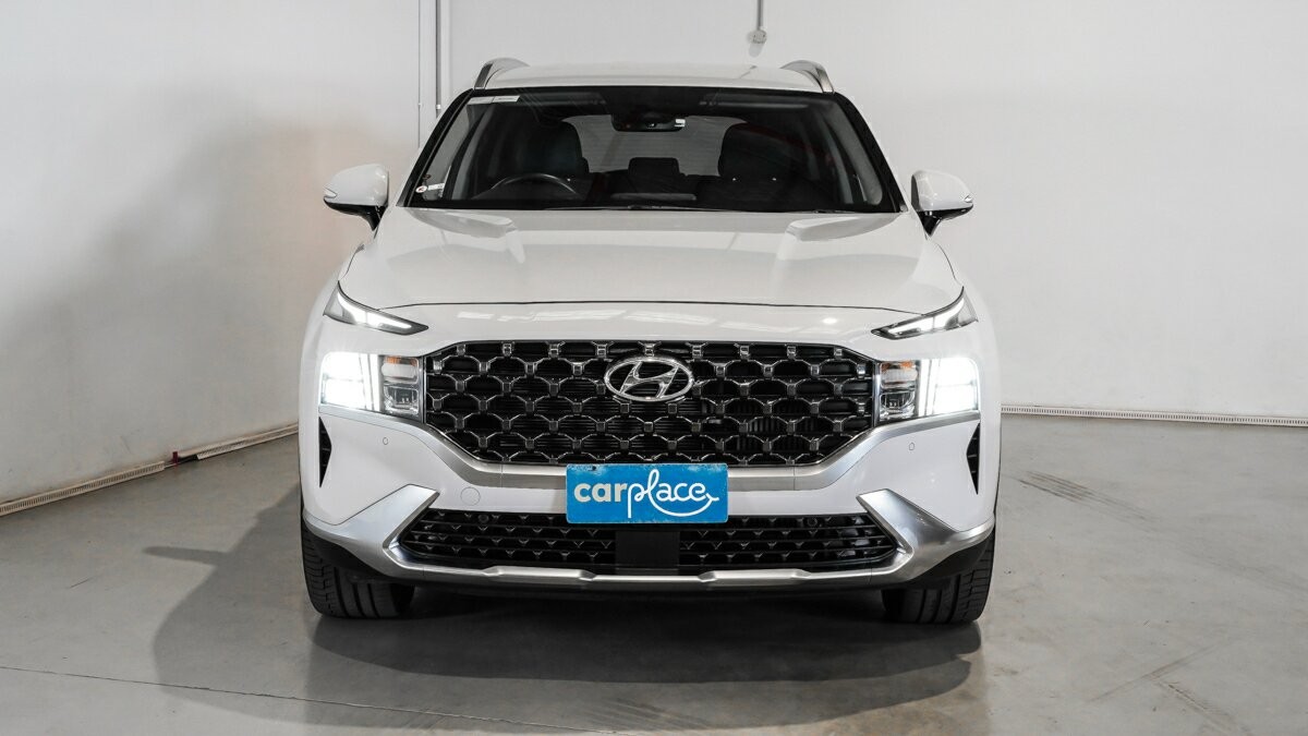 Hyundai Santa Fe image 2