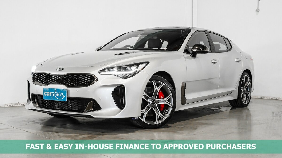 Kia Stinger image 1