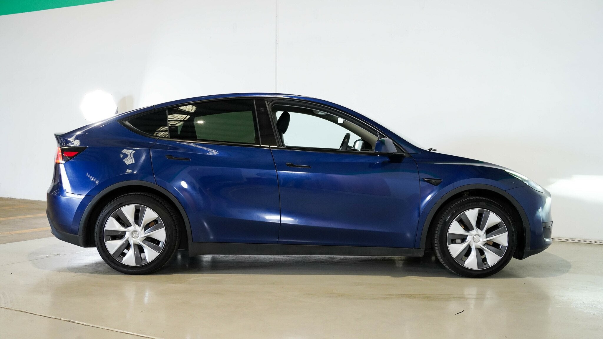 Tesla Model Y image 3