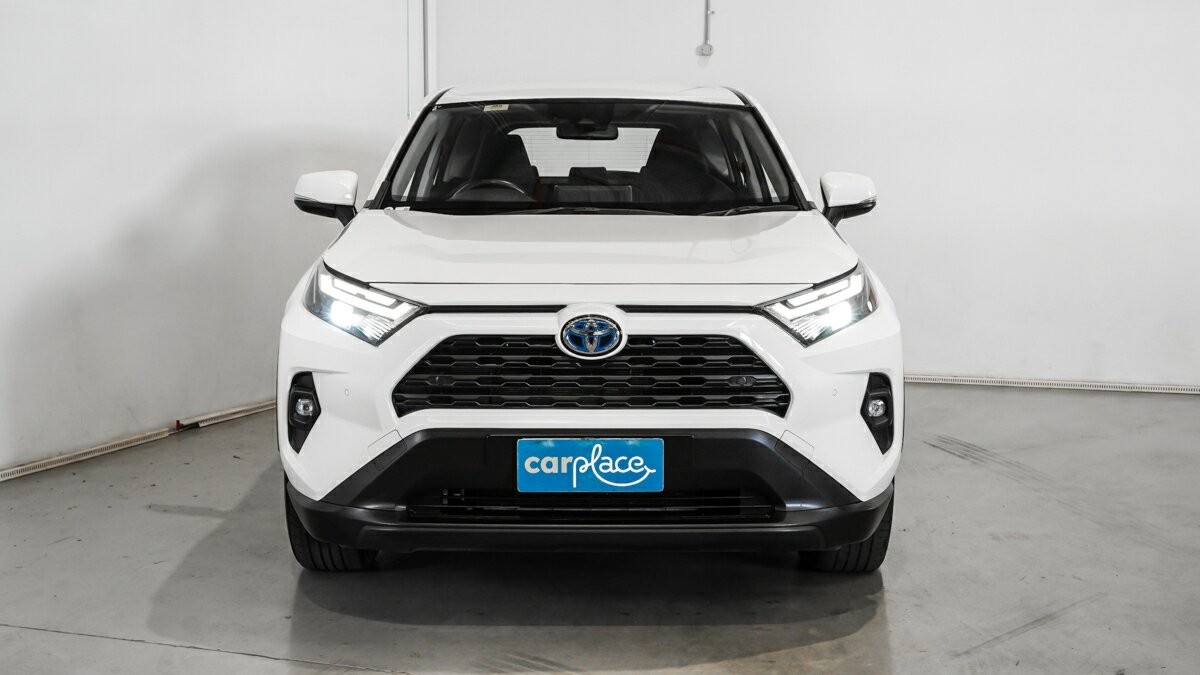 Toyota Rav4 image 2