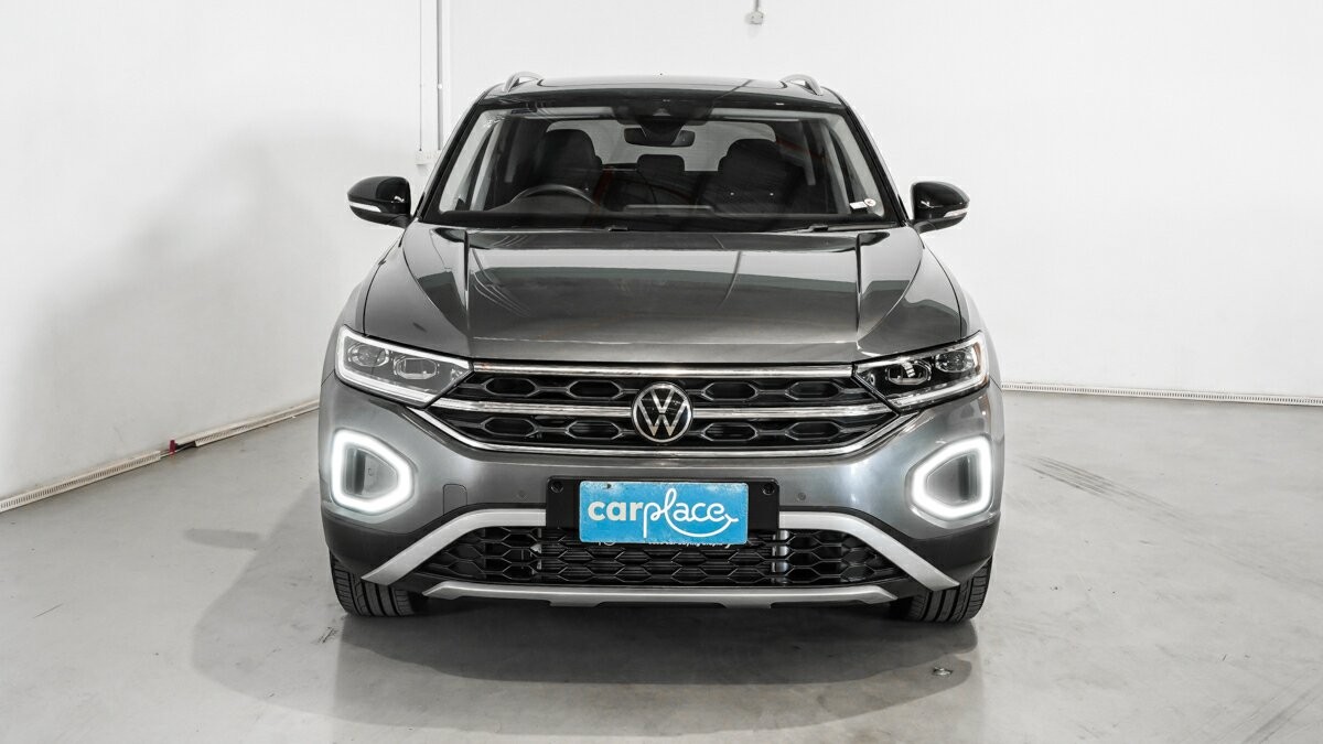 Volkswagen T-roc image 2