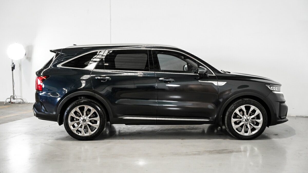 Kia Sorento image 3