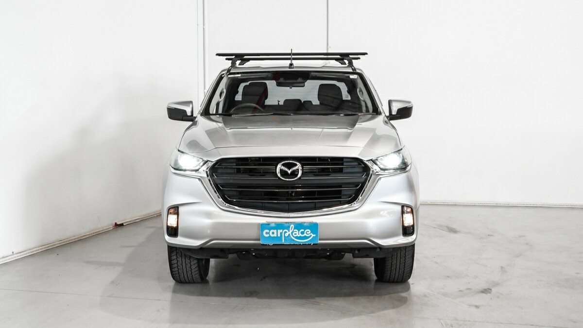 Mazda Bt-50 image 2