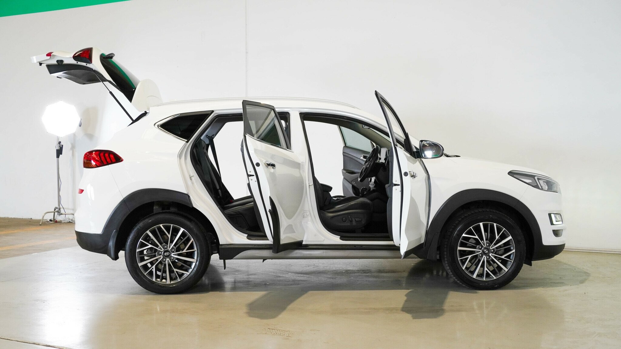 Hyundai Tucson image 4