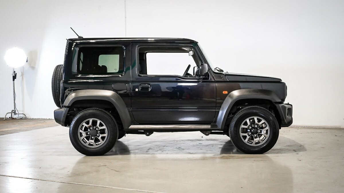 Suzuki Jimny image 3