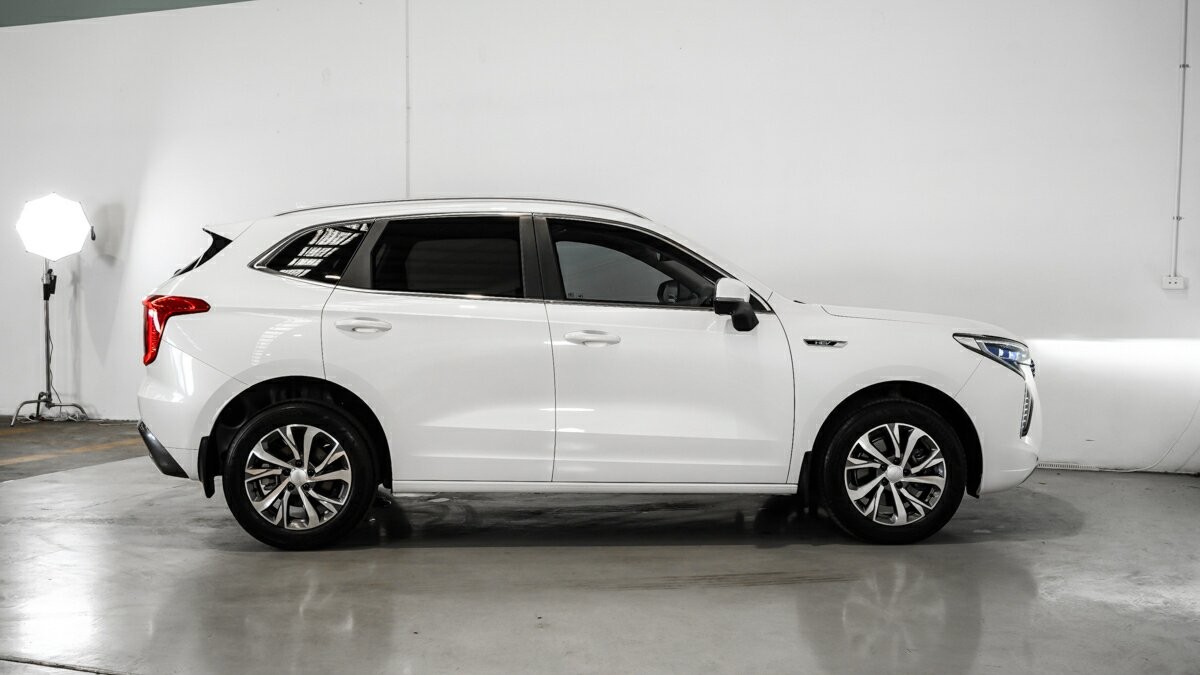 Gwm Haval Jolion image 3