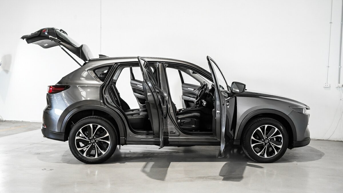 Mazda Cx-5 image 4
