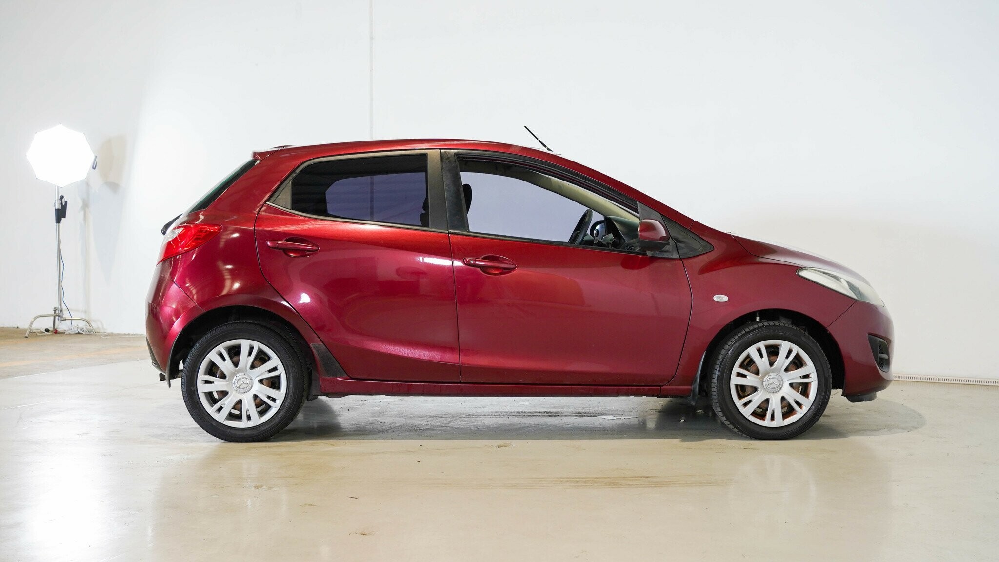 Mazda 2 image 3
