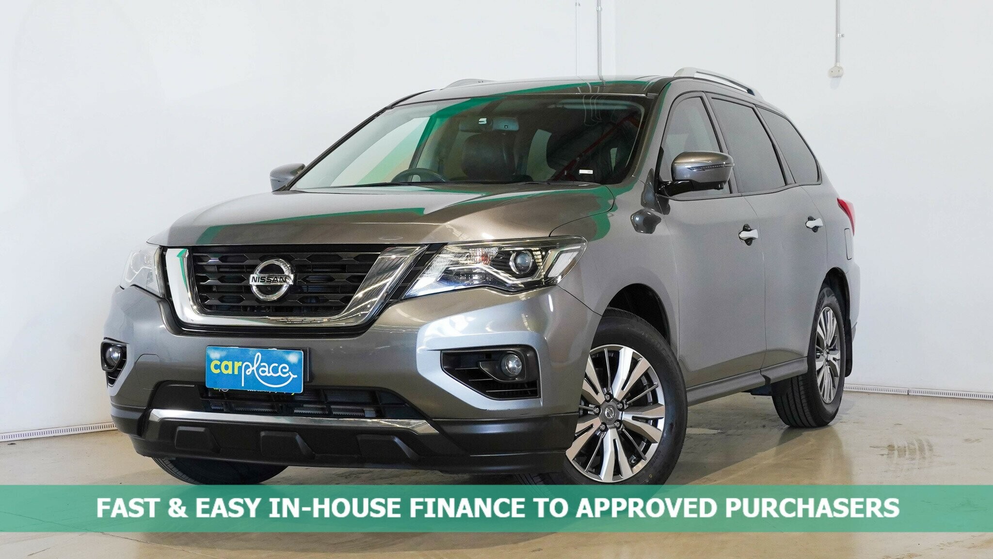 Nissan Pathfinder image 1