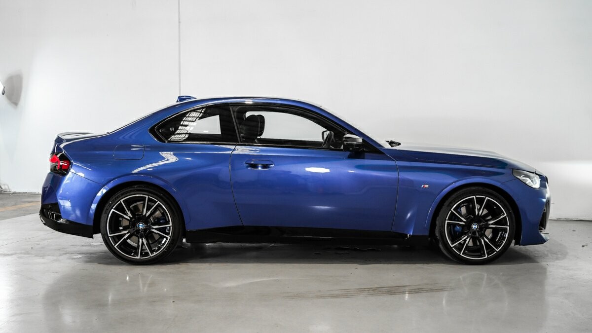 BMW 2 Series image 3